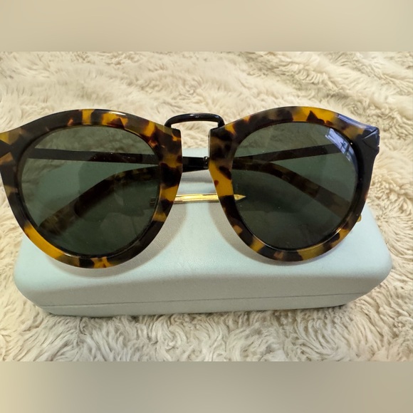 Tortoise Shell Sunglasses - Picture 1 of 5